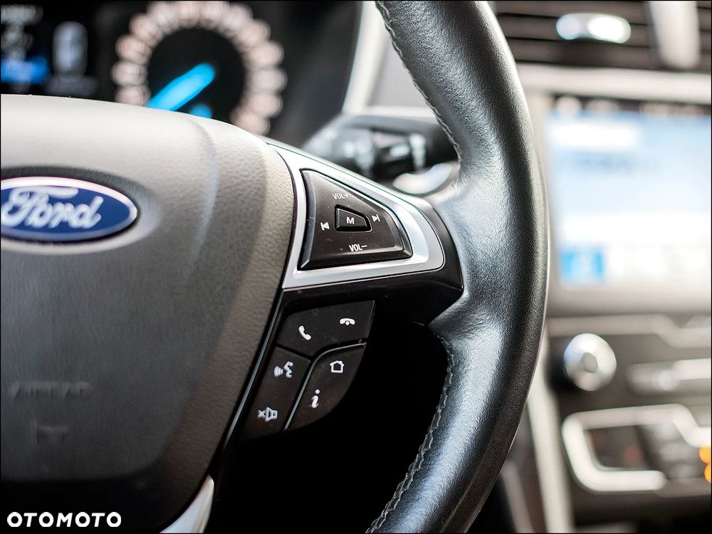 Ford Mondeo - 18