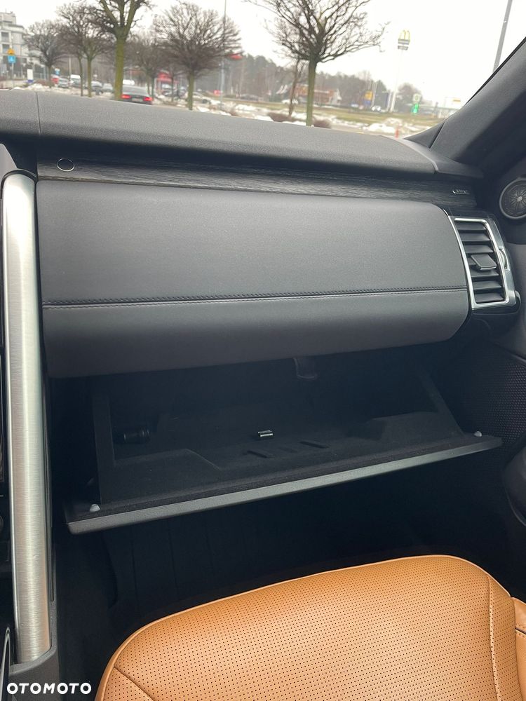 Land Rover Discovery 3.0 TD6 HSE - 13