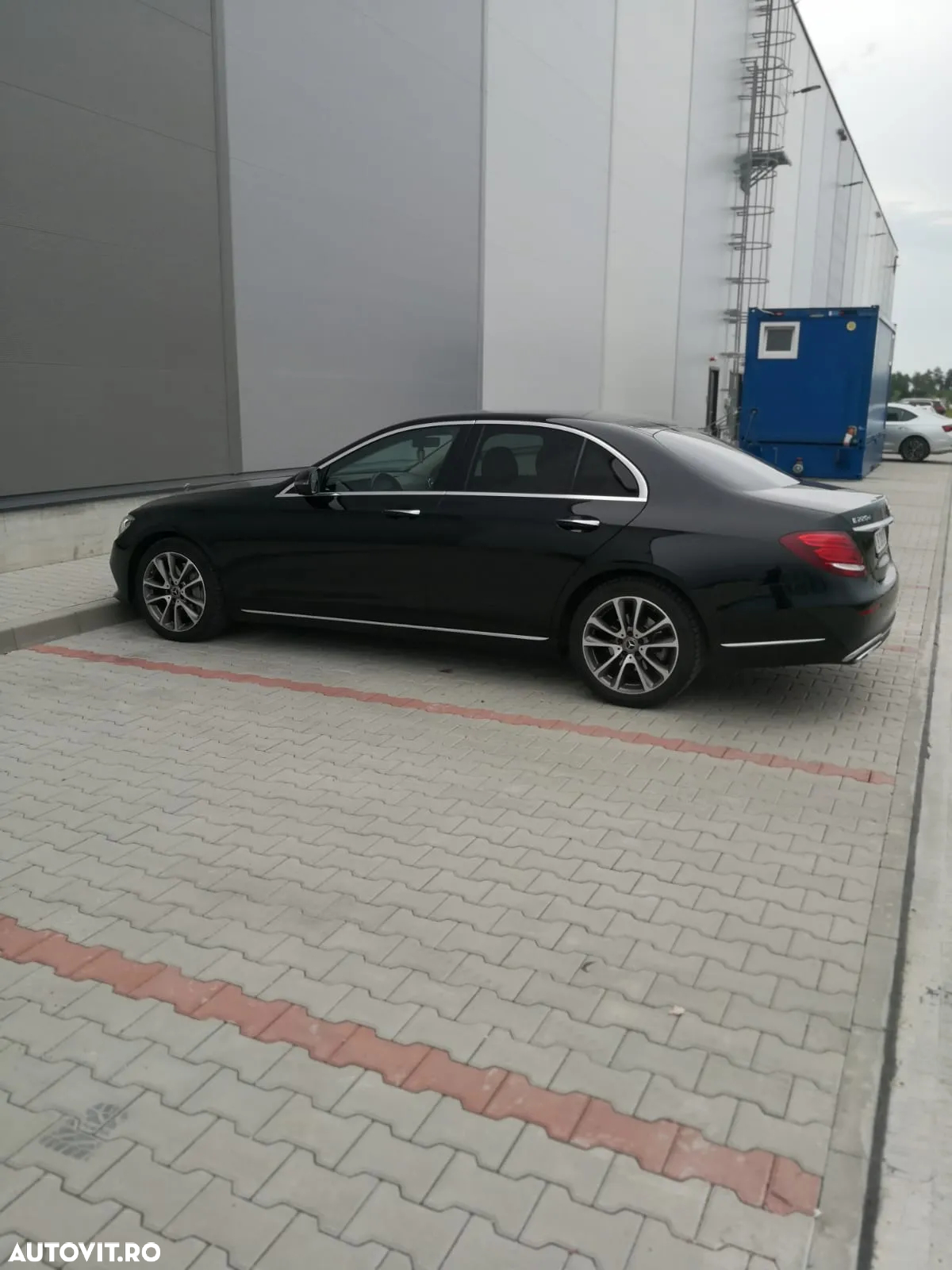 Mercedes-Benz E 220 d 4MATIC Aut. - 3