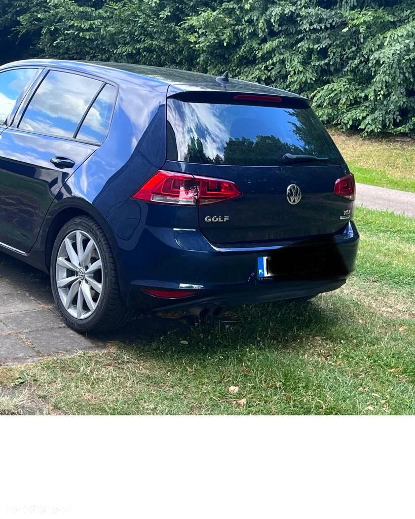 Volkswagen Golf - 6