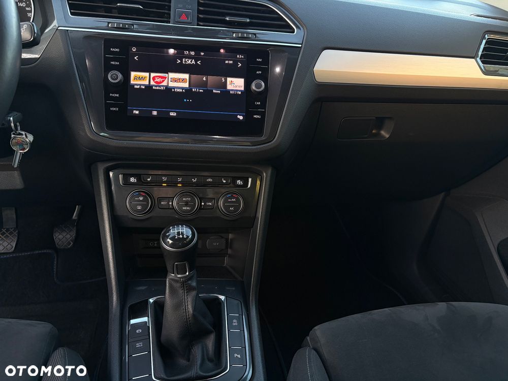 Volkswagen Tiguan - 10