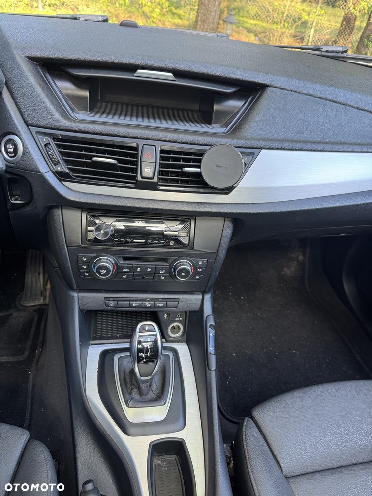 BMW X1 xDrive28i Sport Line - 9