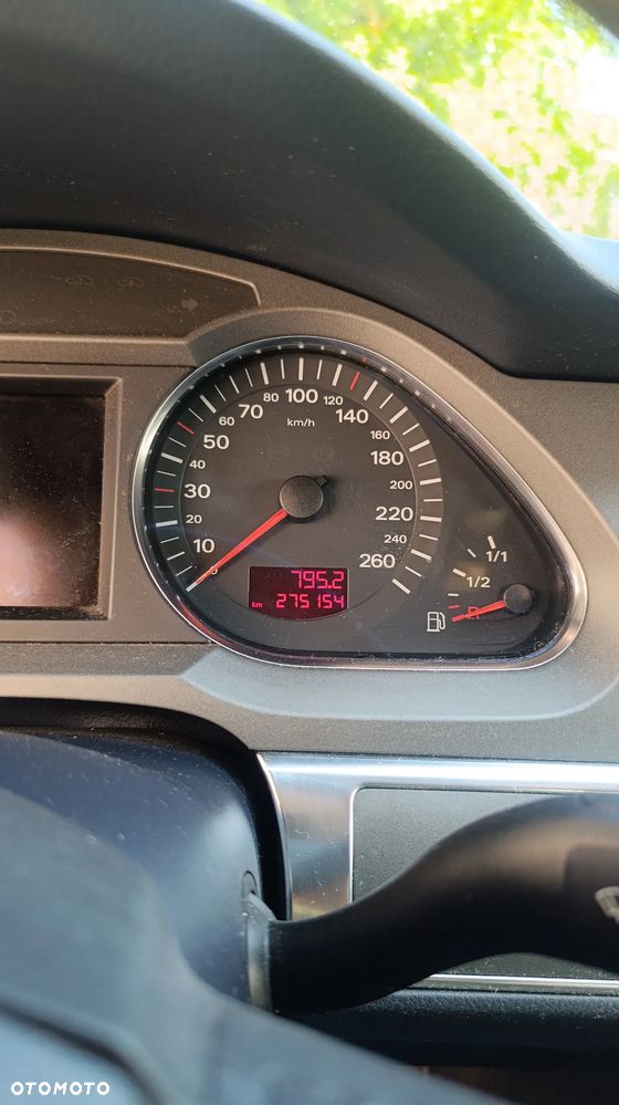 Audi A6 Limousine 2.4 - 9