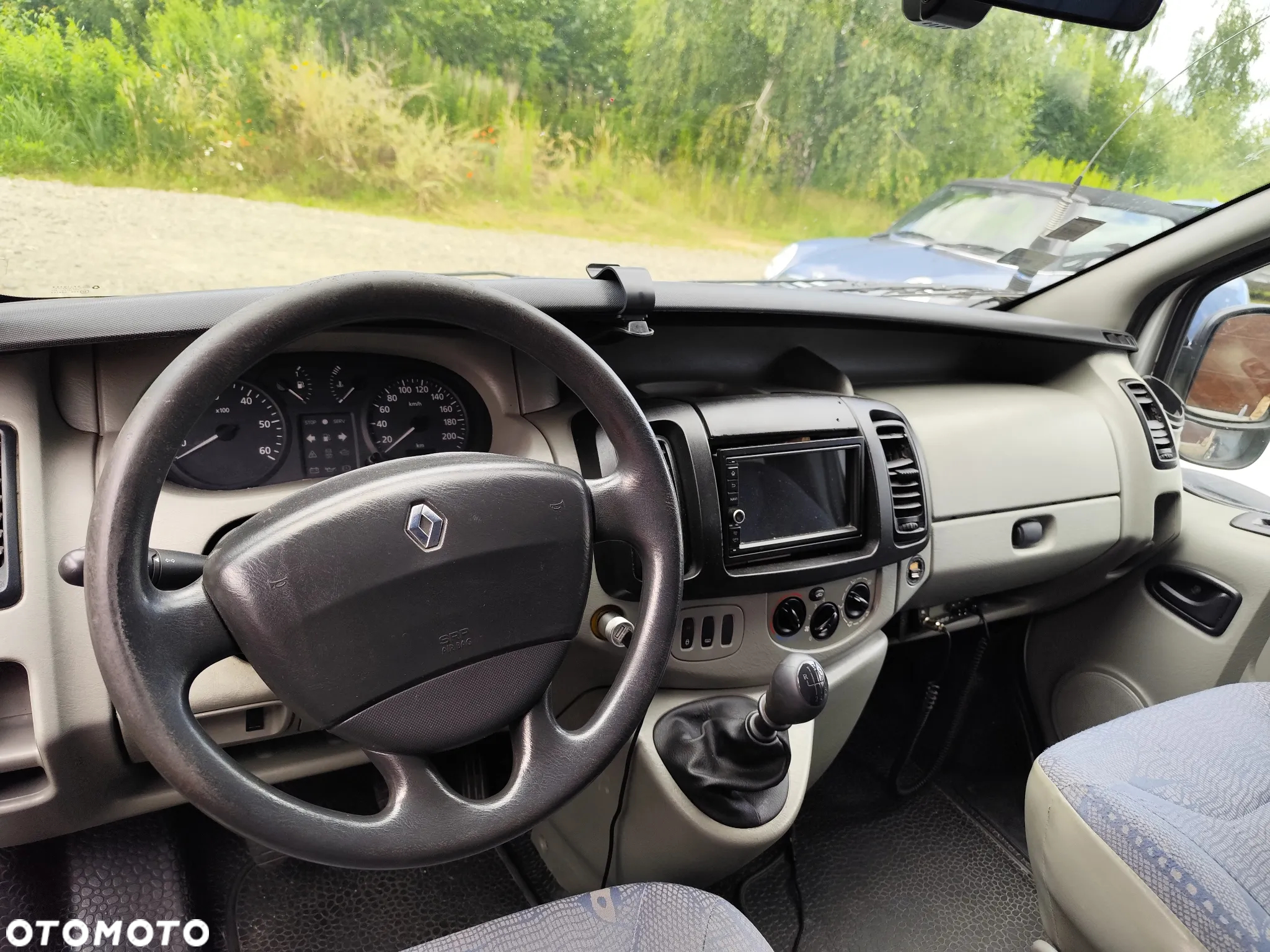 Renault Trafic - 12