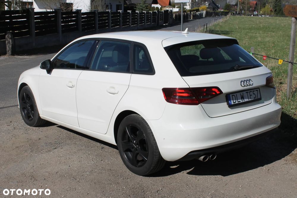 Audi A3 Sportback 2.0 TDI Attraction - 5