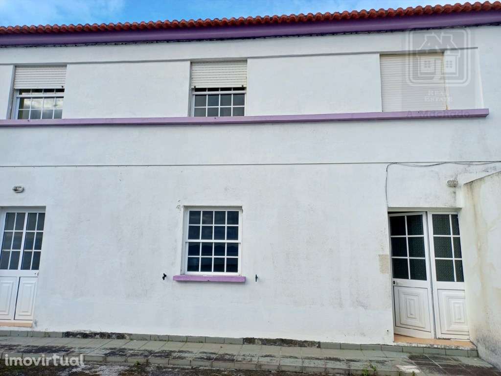 VENDA de APARTAMENTO T1 - Biscoitos, Calheta, Ilha de São Jorge, Aç... - Grande imagem: 2/11