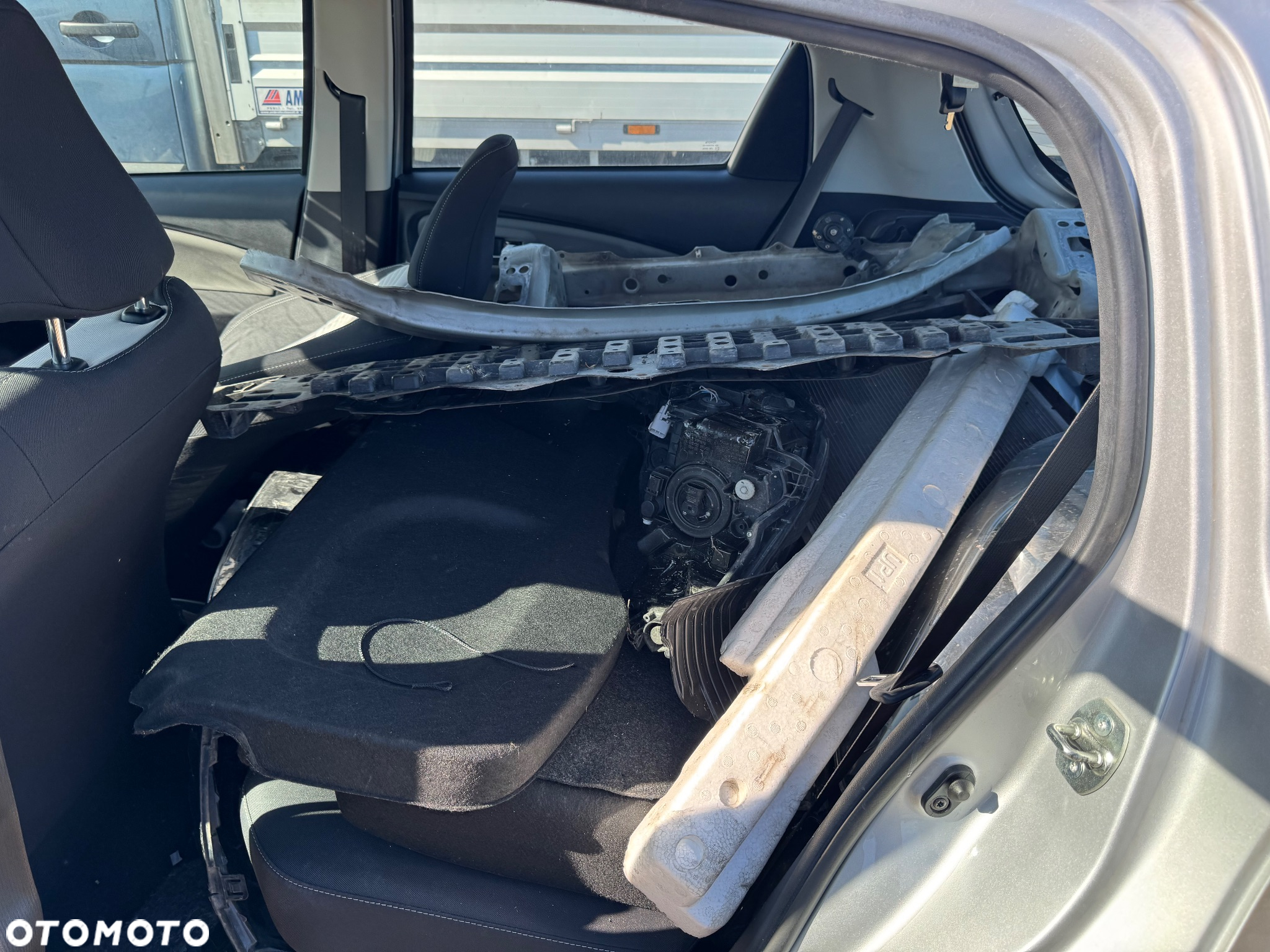 Toyota Yaris Hybrid 100 Active EU6 - 12