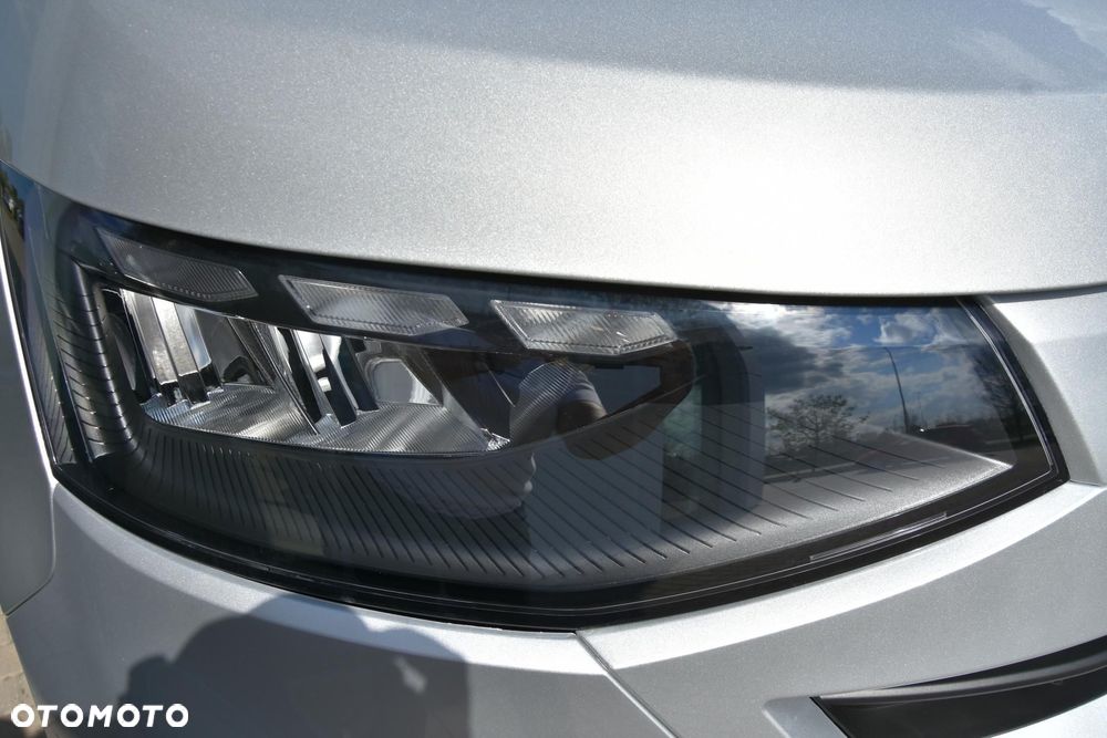 Volkswagen Transporter - 11