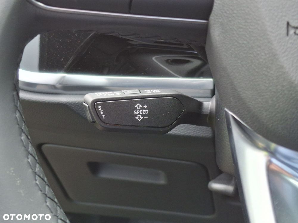 Audi Q3 Sportback - 28