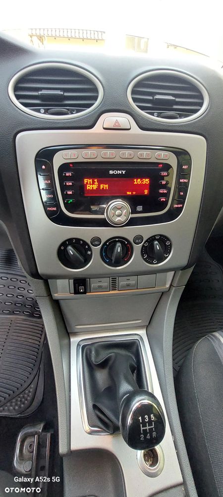 Ford Focus 1.4 16V Fun - 6