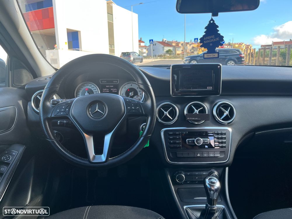 Mercedes-Benz A 180 - 9