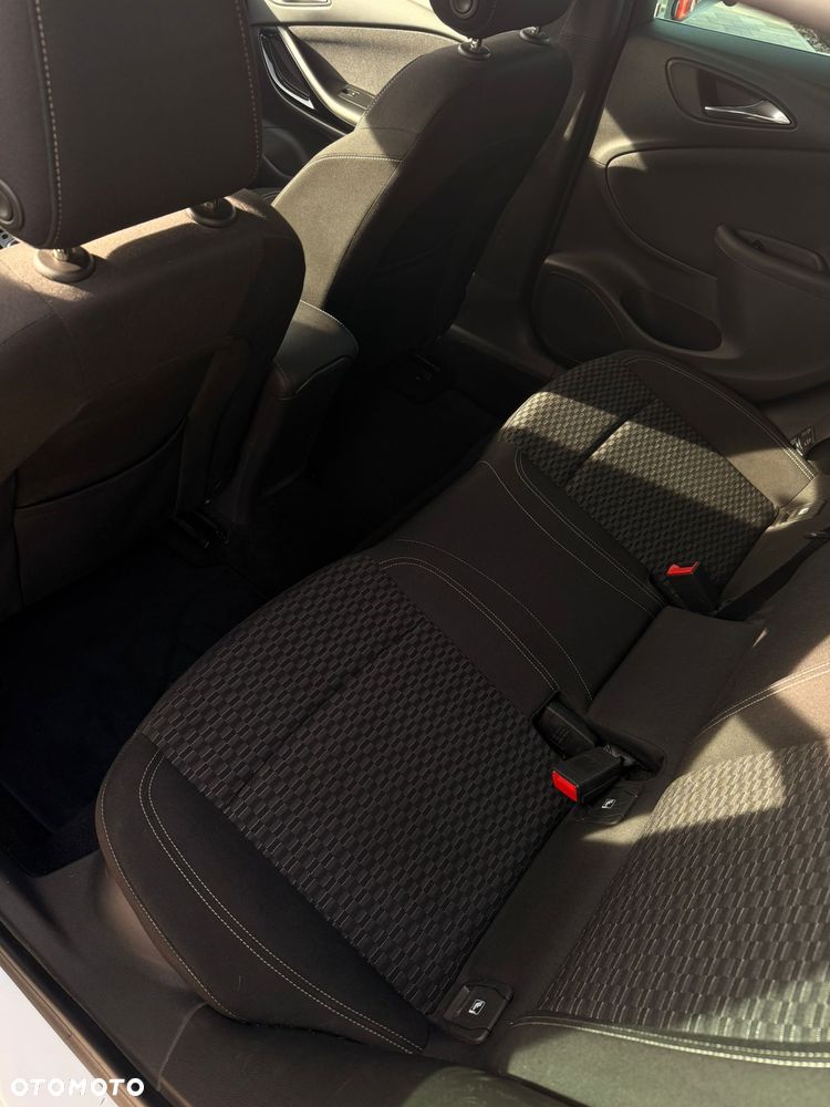 Opel Astra 1.4 Turbo Active - 21