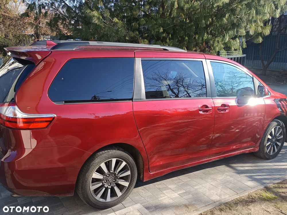 Toyota Sienna 3.5 V6 LE AWD - 3