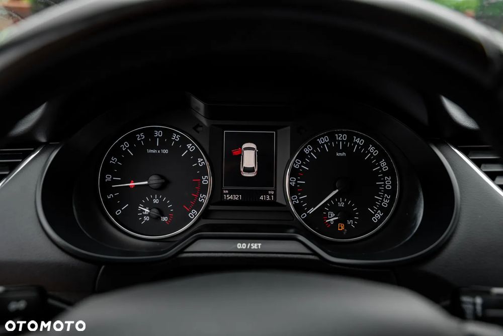 Skoda Octavia 2.0 TDI 4x4 Style DSG - 27