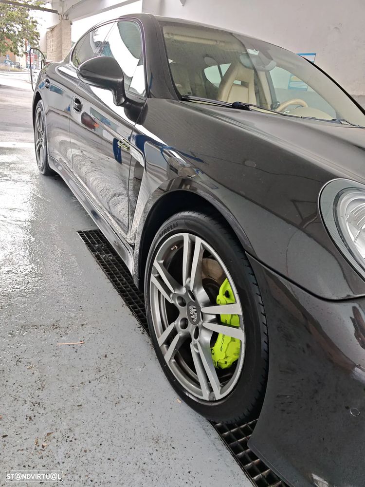 Porsche Panamera - 1