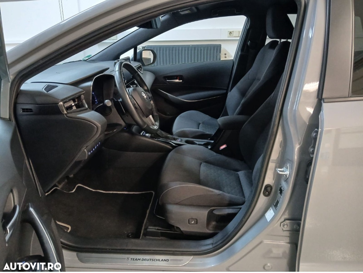 Toyota Corolla 2.0 Hybrid Touring Sports Team Deutschland - 8