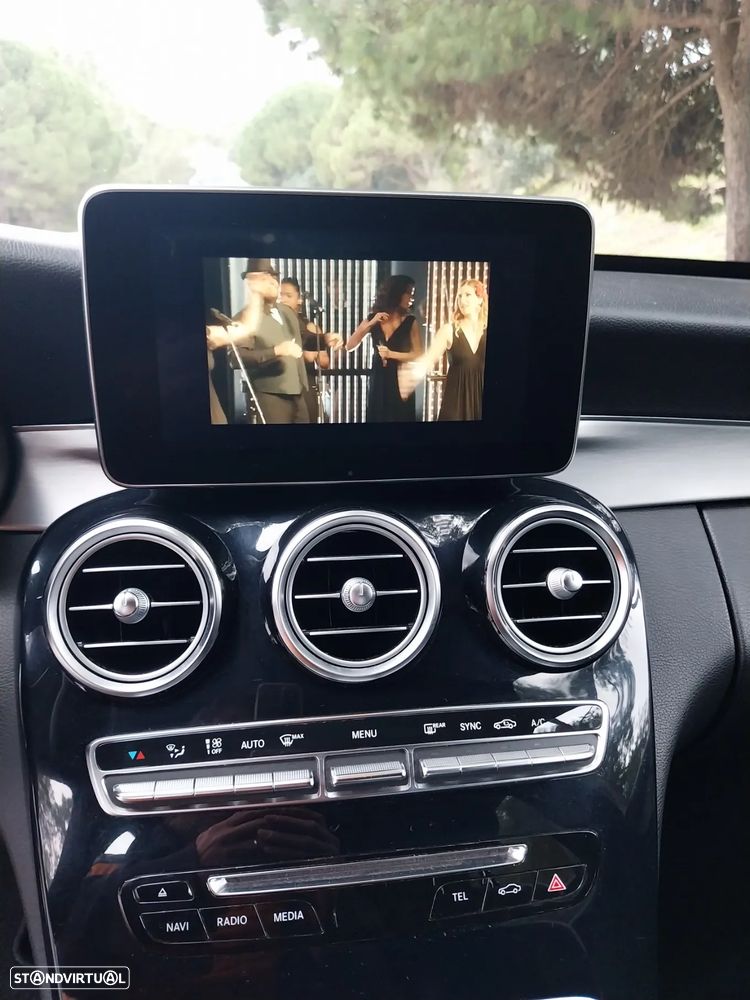 Mercedes-Benz C 300 h AMG Line - 13