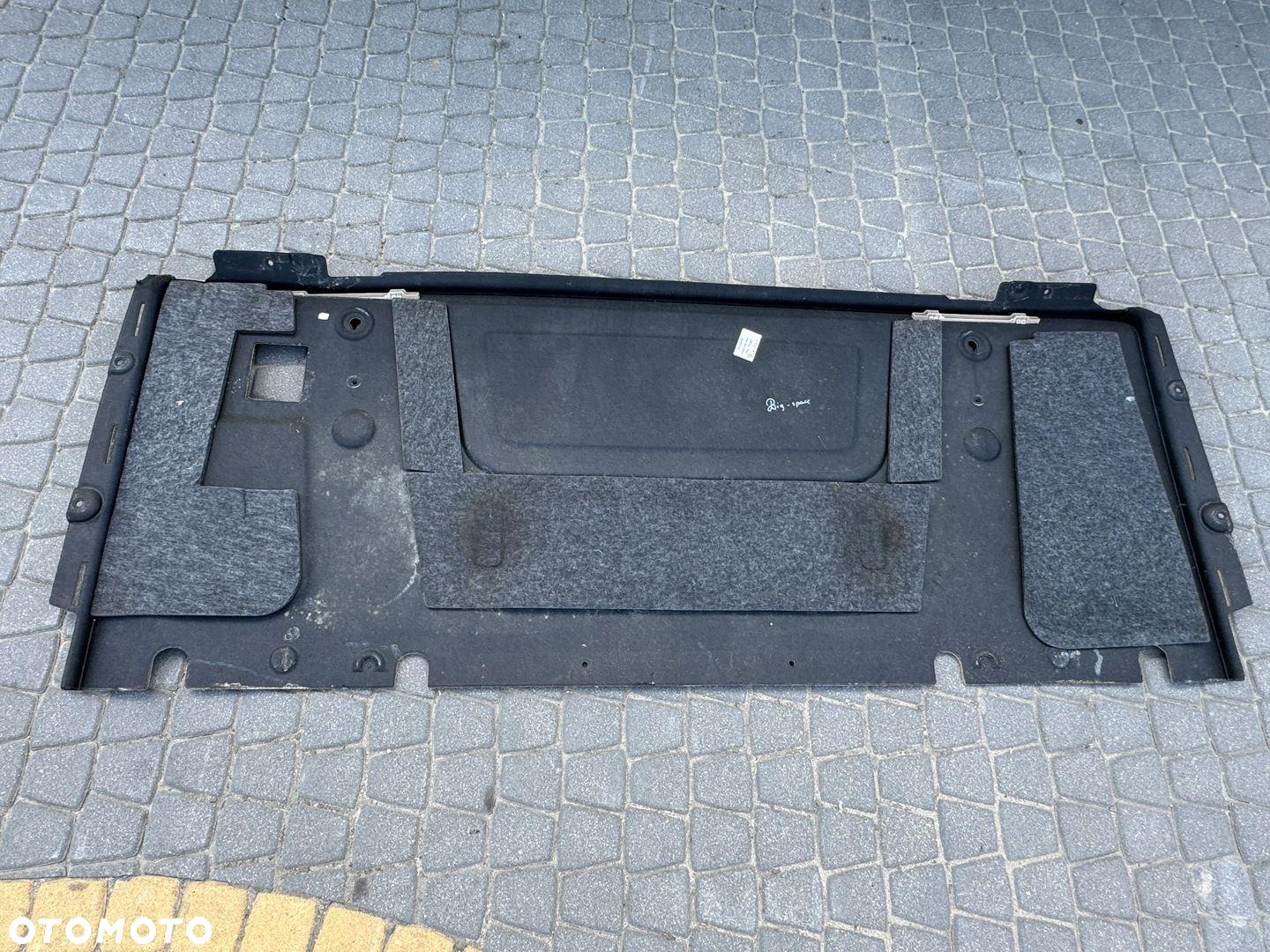 Tapicerka ściana tylna kabiny Mercedes Actros MP 4 Big Space A9616901941 - 3