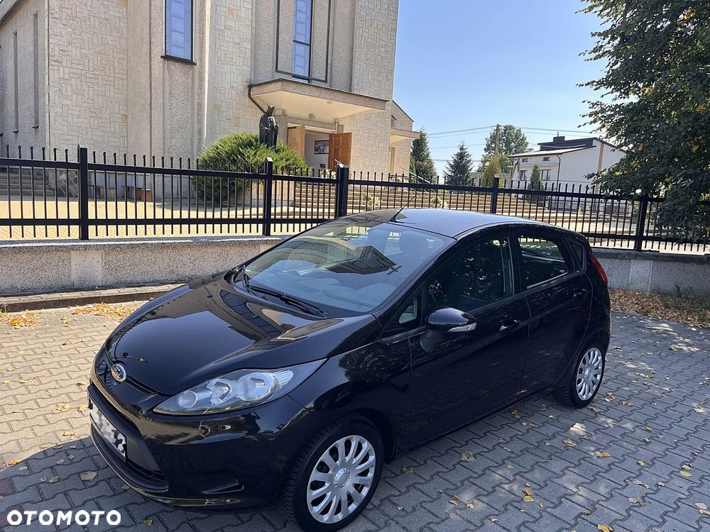 Ford Fiesta 1.25 Ambiente EU5 - 1