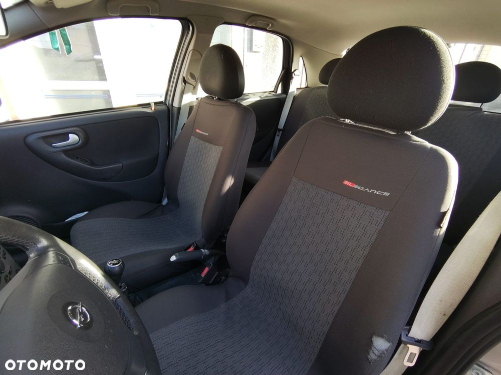 Opel Corsa 1.2 16V Enjoy - 13