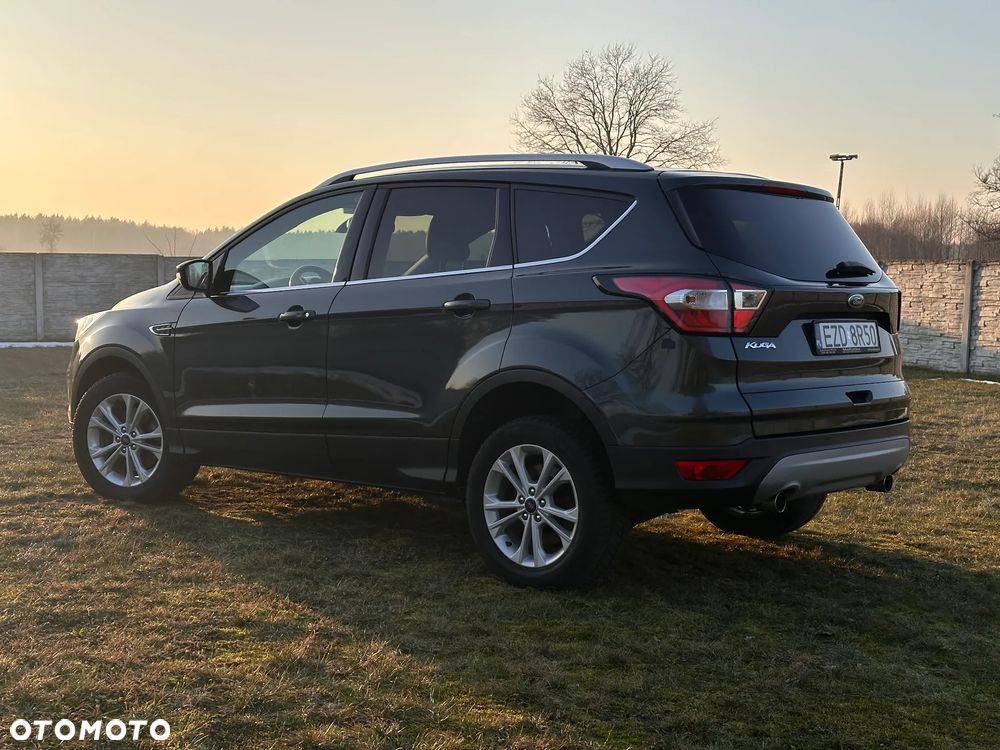 Ford Kuga 1.5 TDCi 2x4 Titanium - 6