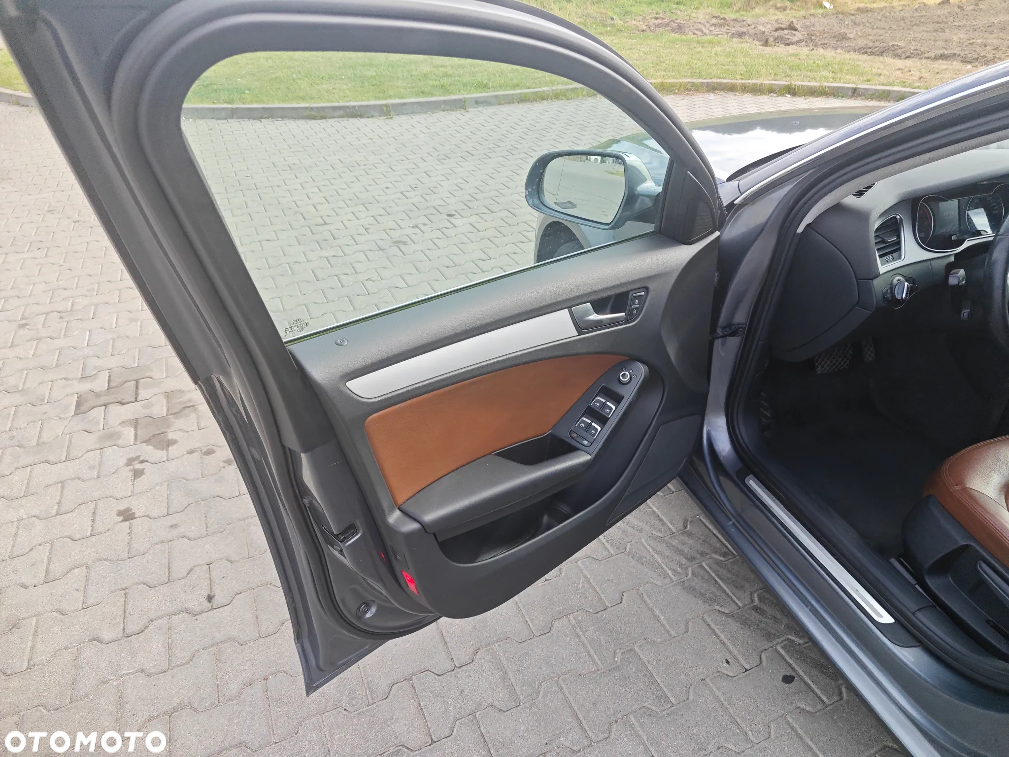 Audi A4 2.0 TDI S tronic - 24