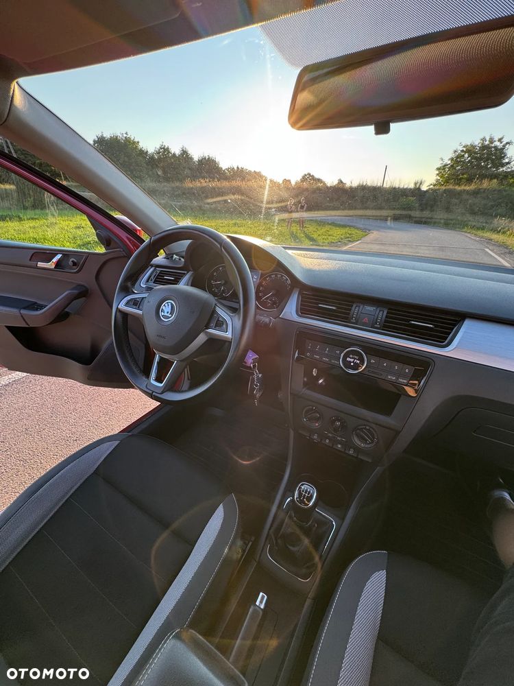 Skoda RAPID 1.2 TSI Ambition - 32