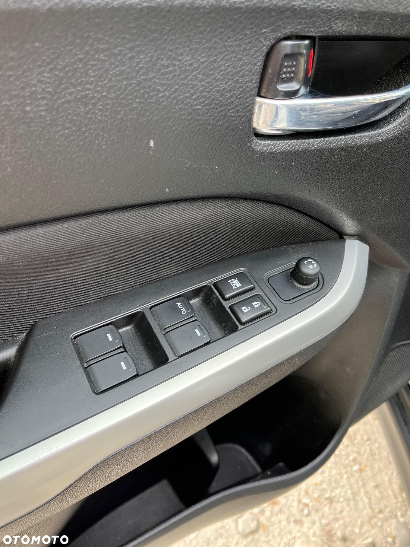 Suzuki Vitara 1.6 Premium 4WD - 30