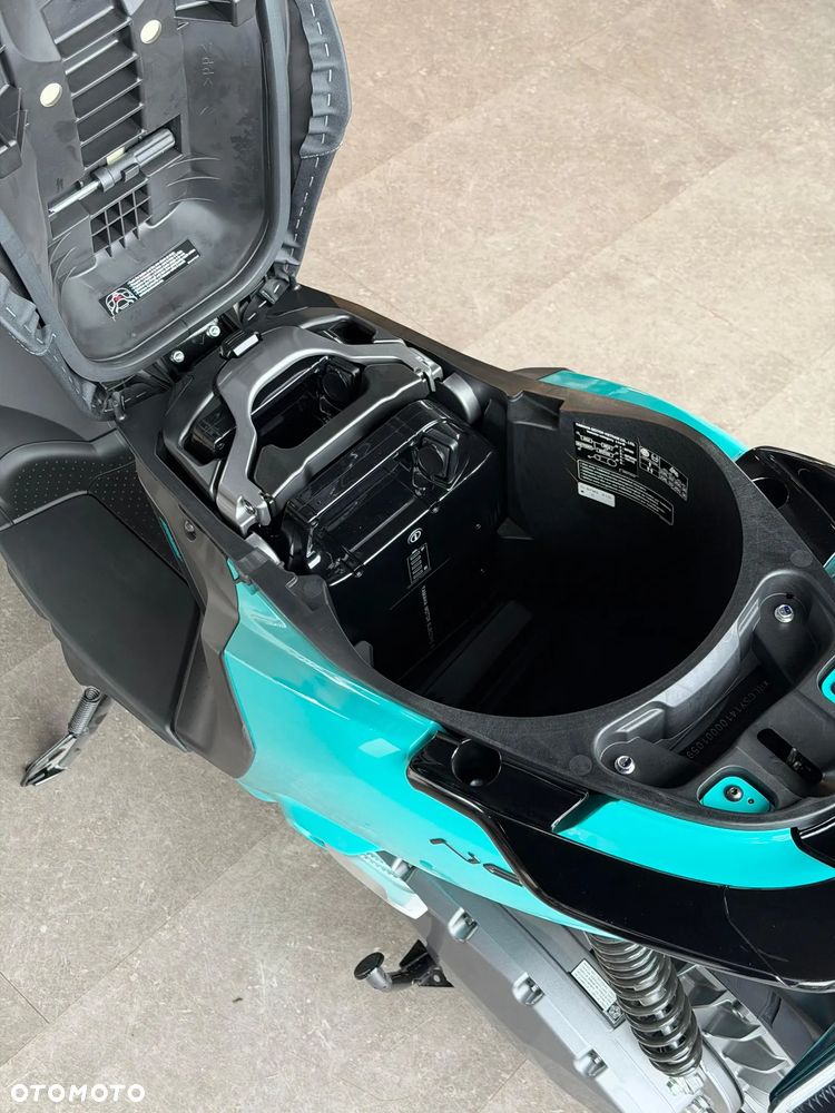 Yamaha Neos - 9