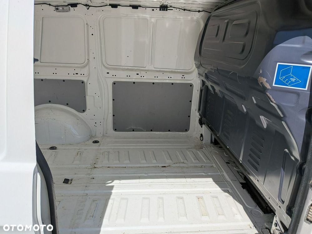 Mercedes-Benz Vito - 25