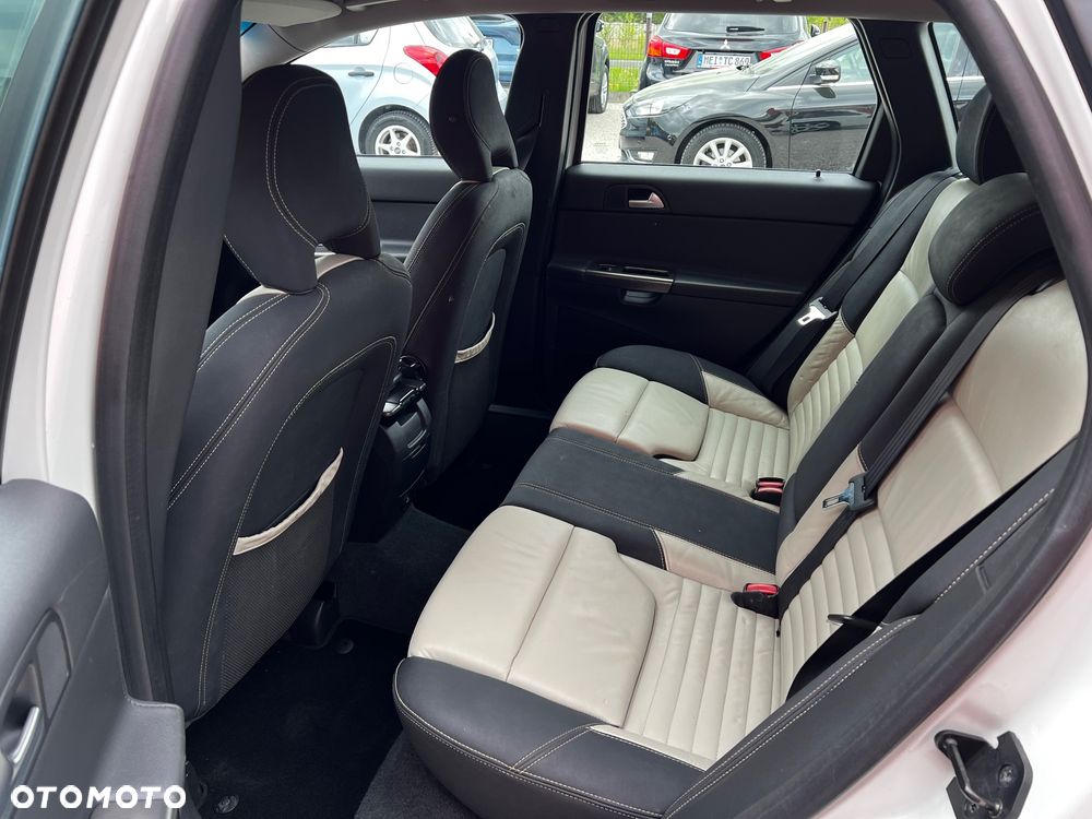 Volvo V50 DPF D2 RDesign Edition - 19