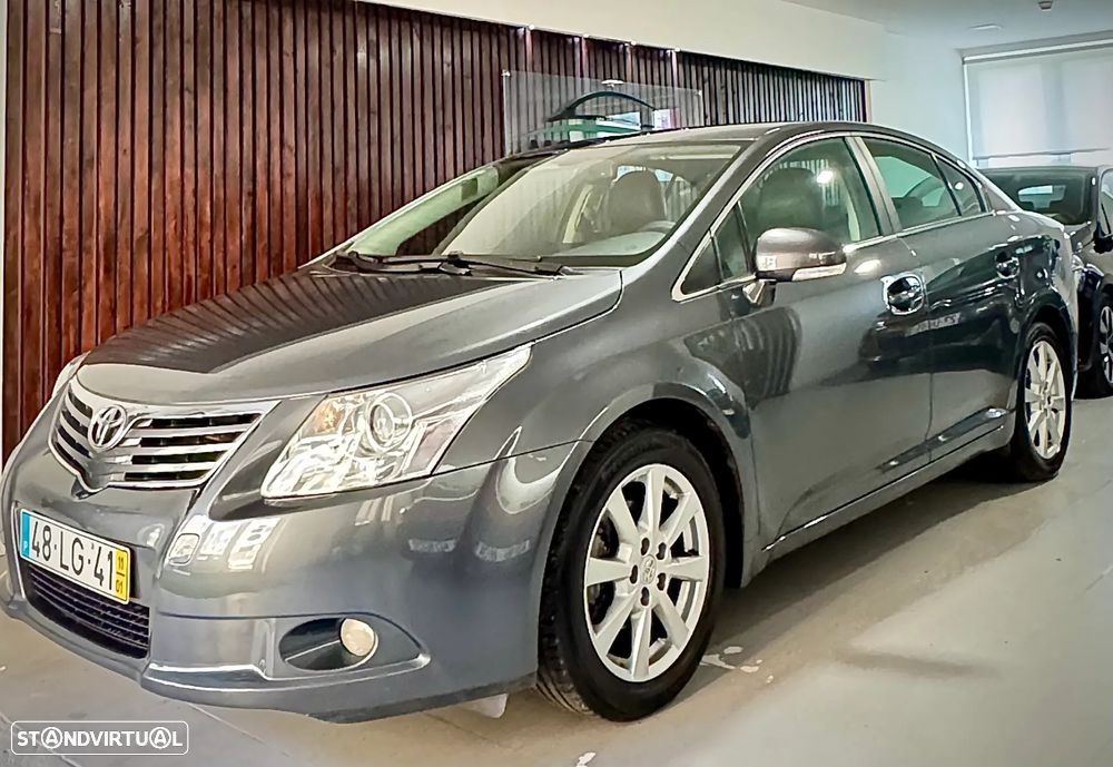 Toyota Avensis SD 2.0 D-4D Exclusive +Pele+GPS - 1