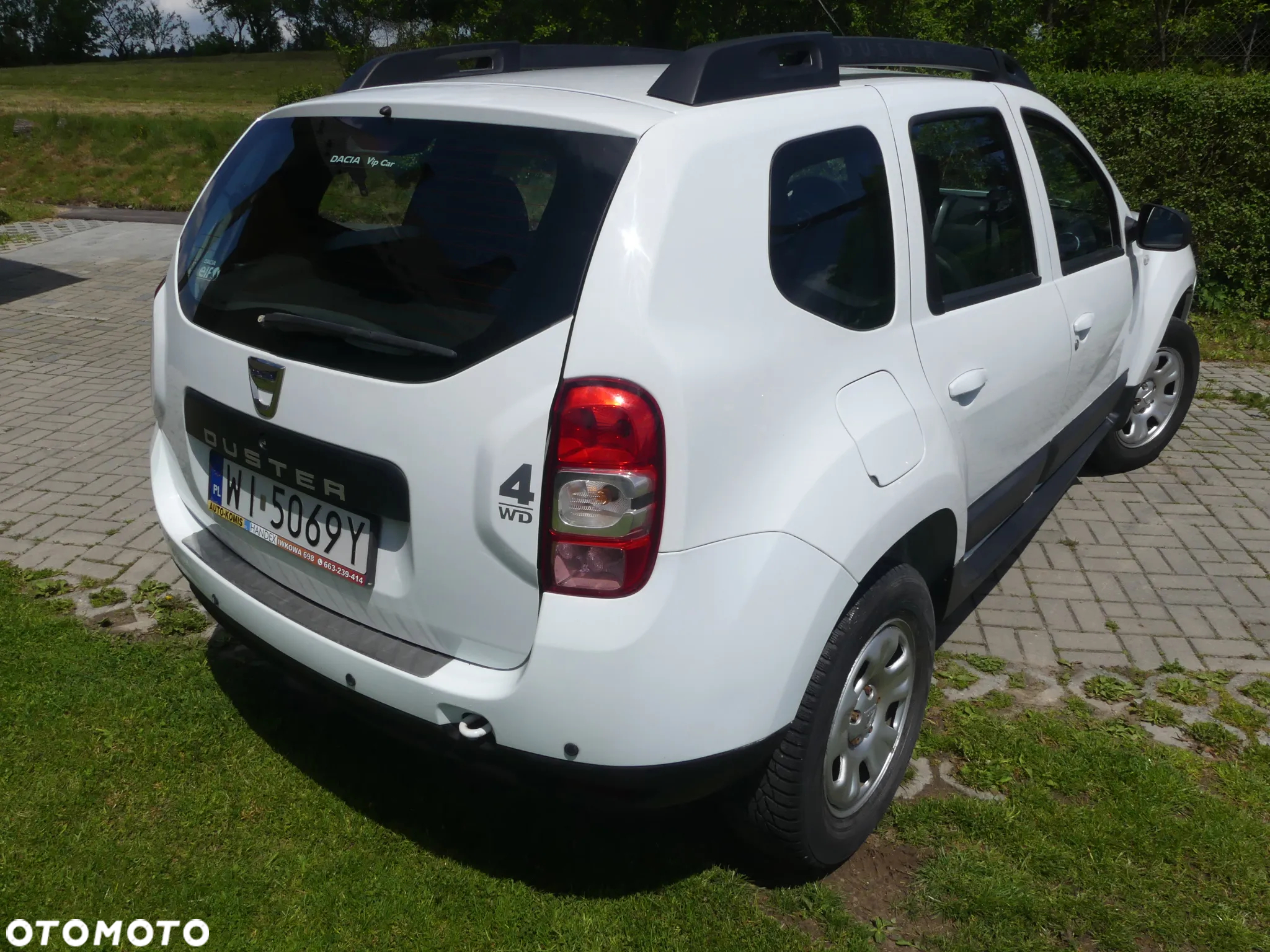 Dacia Duster 1.6 Laureate 4x4 - 19
