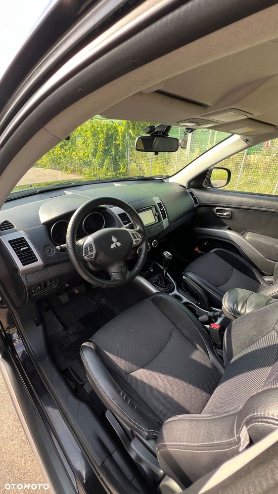 Mitsubishi Outlander 2.0 Invite 2WD EU5 - 4