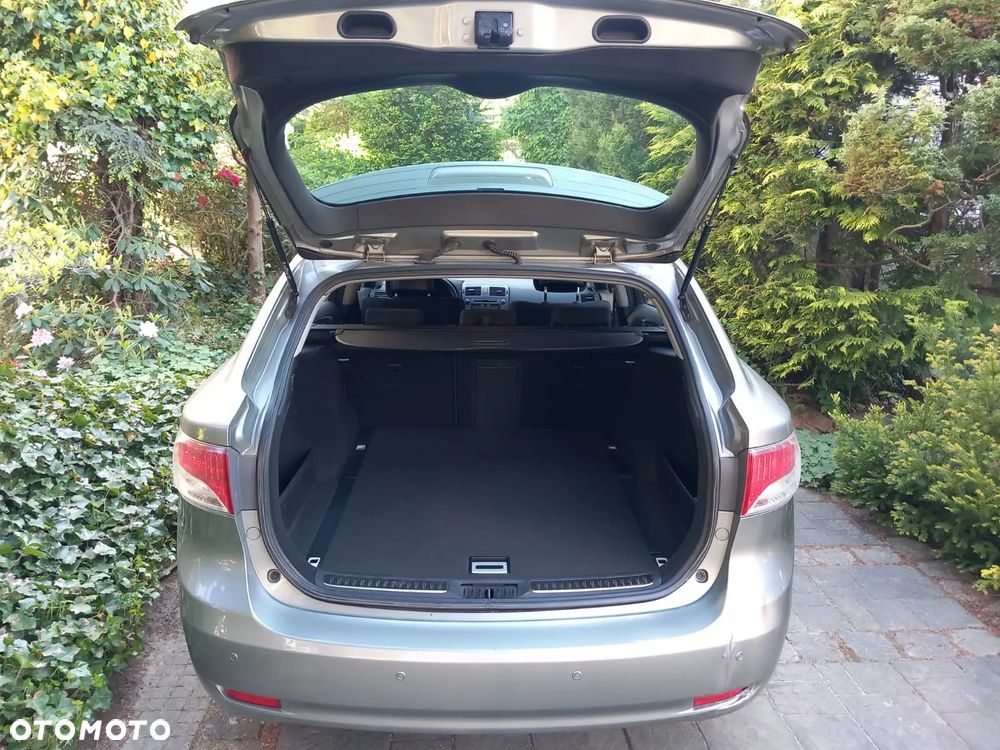 Toyota Avensis 2.0 D-4D Sol - 5