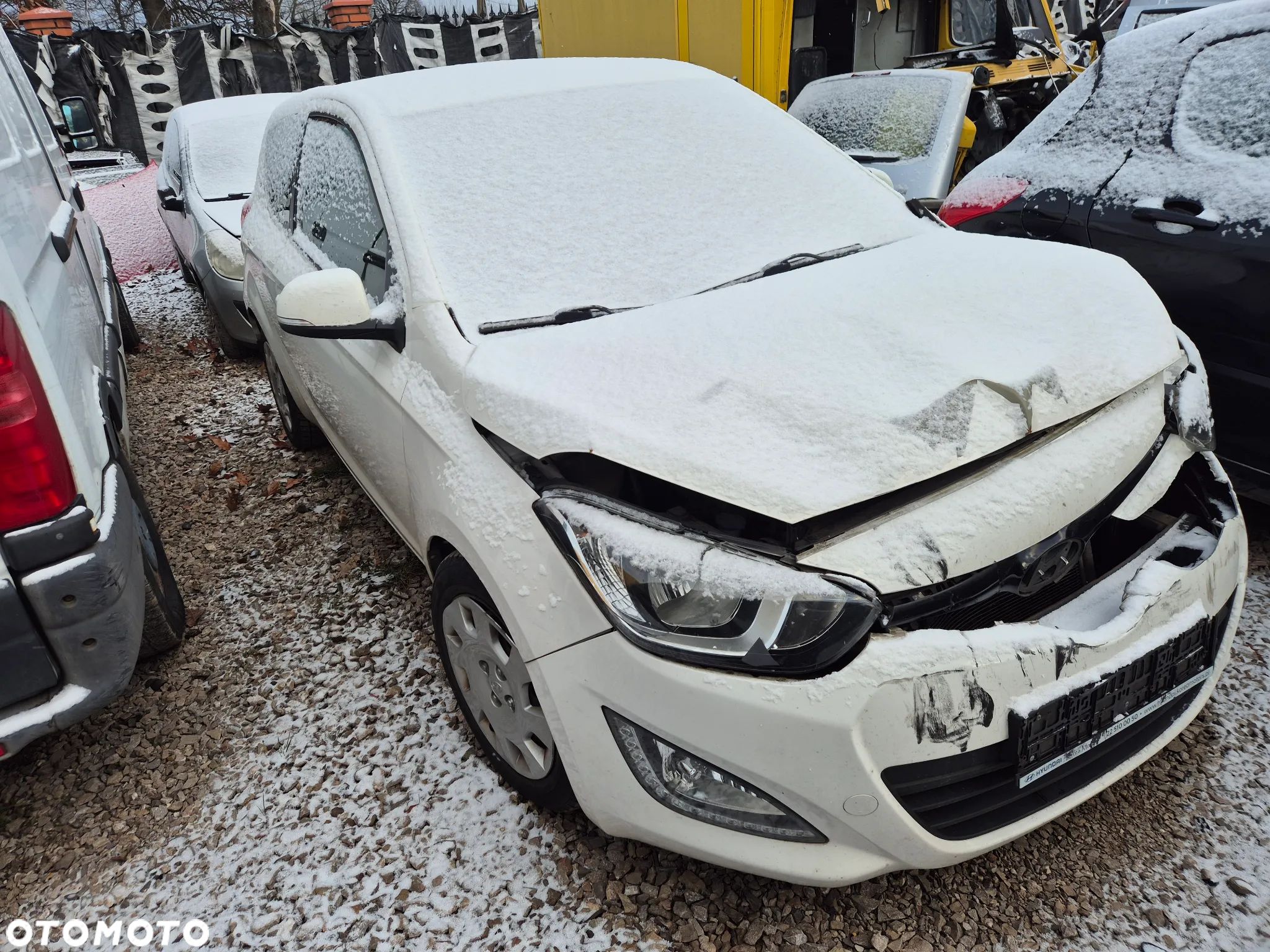 HYUNDAI I20 fotel fotele kanapa deska kokpit podsufitka boczek boczki klamka podłokietnik licznik prędkościomierz panel - 1