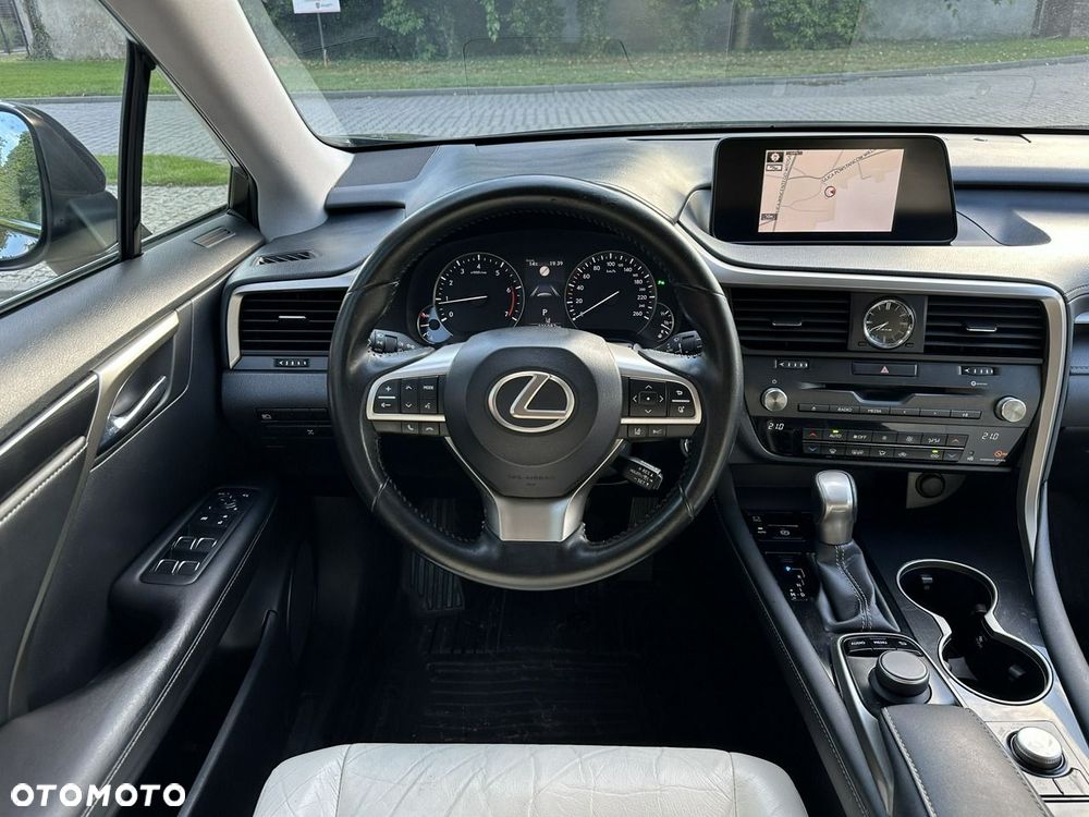 Lexus RX - 13