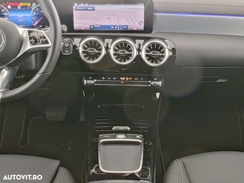 Mercedes-Benz CLA 180 7G-DCT Progressive Line Advanced - 8