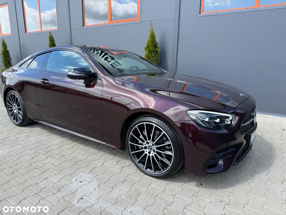 Mercedes-Benz Klasa E 300 d 4Matic 9G-TRONIC AMG Line - 3