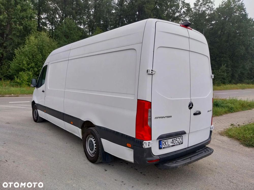 Mercedes-Benz Sprinter - 3