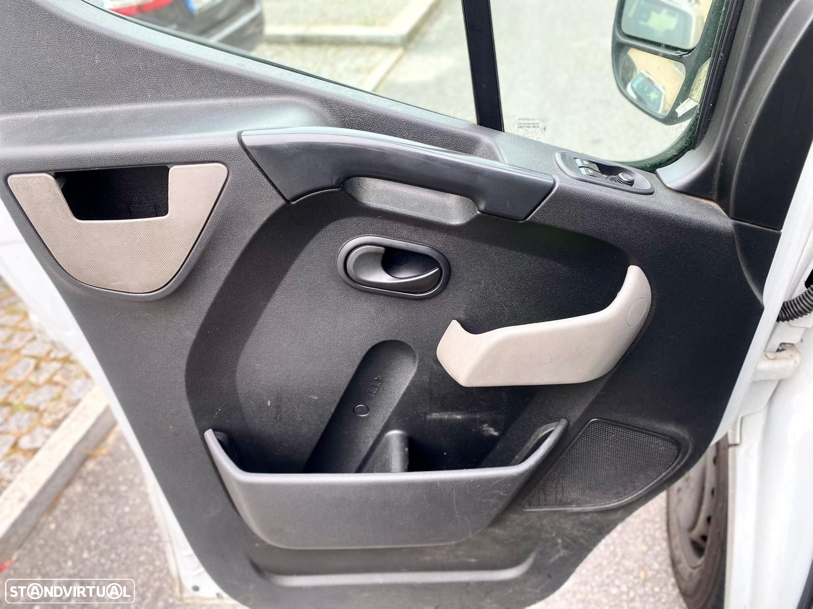 Opel Movano L2H2 3.3T 2.3 CDTi - 11