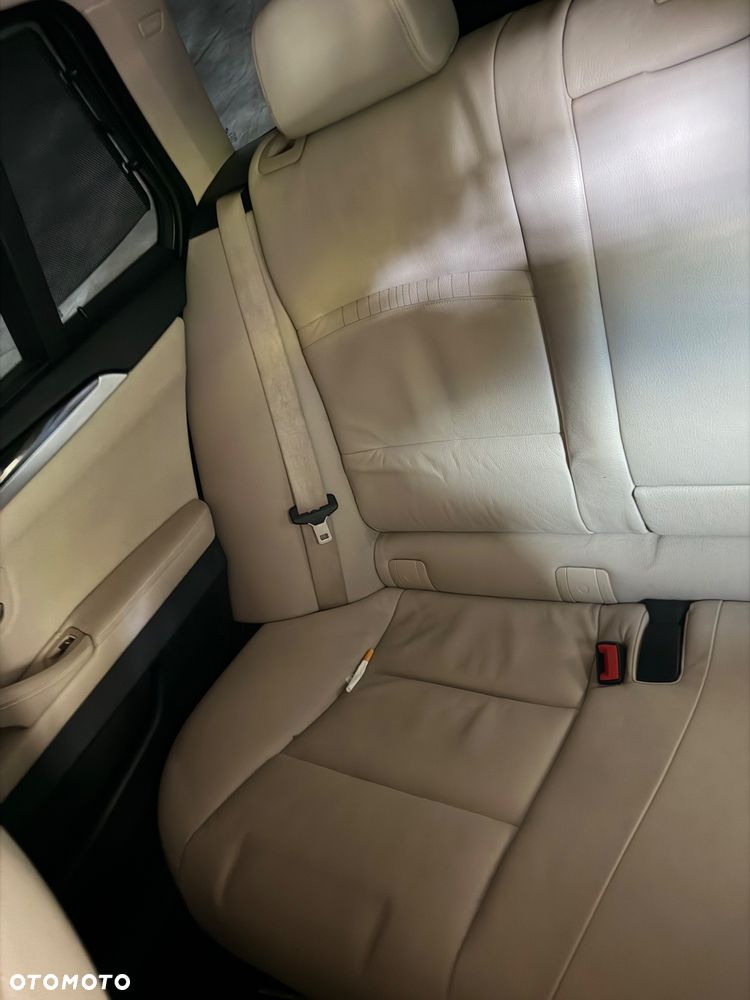 BMW Seria 5 520d Luxury Line - 12