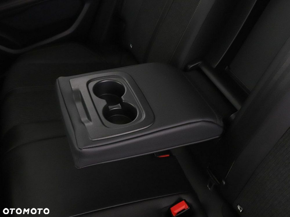 Peugeot 3008 1.6 PureTech GPF GT Line S&S EAT8 - 40