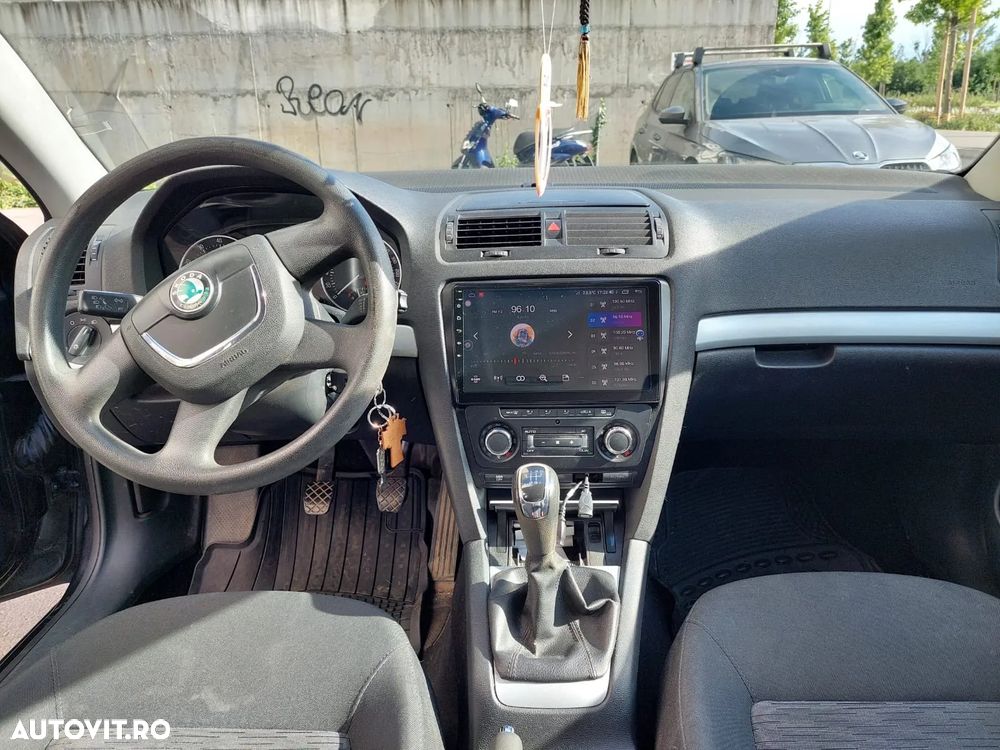 Skoda Octavia 1.6 MPI Classic - 12