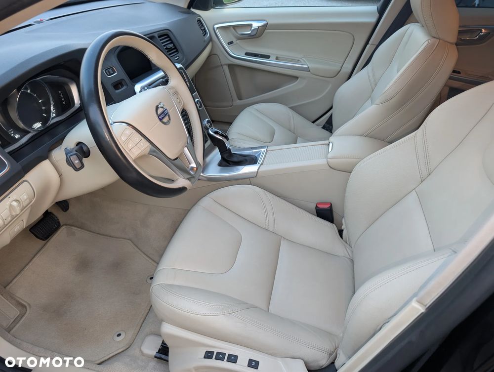 Volvo V60 Cross Country D4 Drive-E Summum - 15