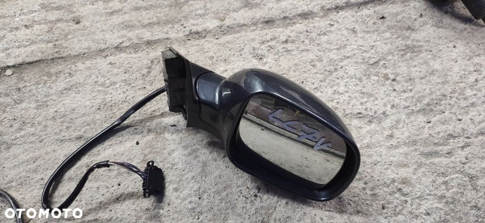 KR LUSTERKO PRAWE VW PASSAT B5 LC7V 5 PIN EU - 1