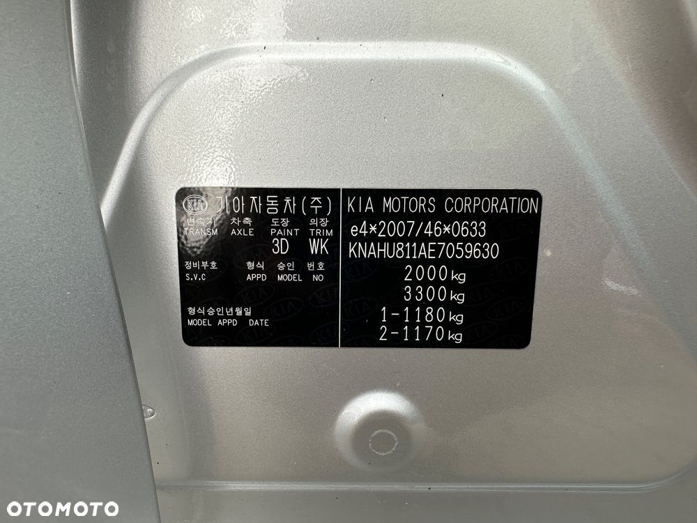 Kia Carens 1.6 GDI ISG Vision - 28
