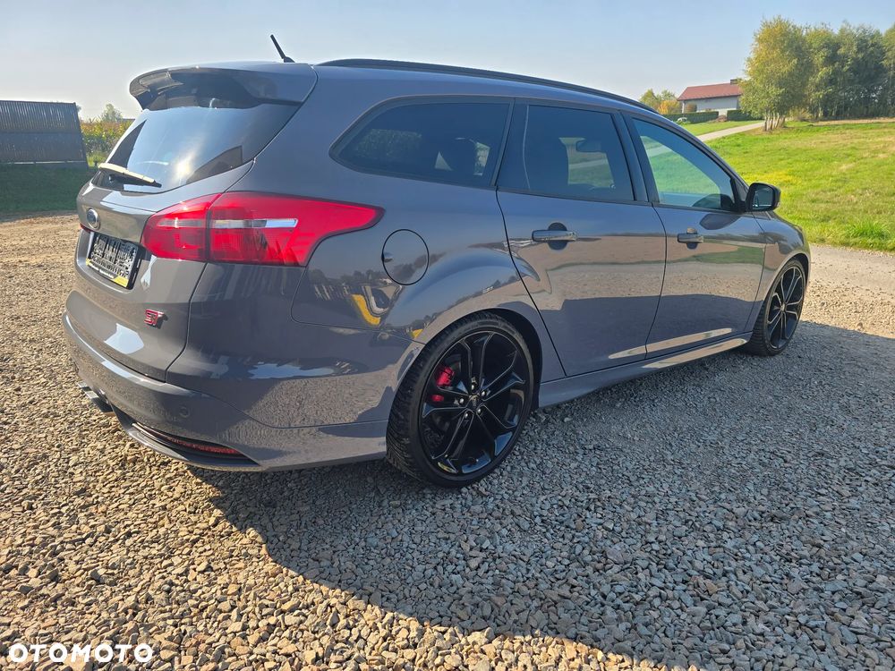 Ford Focus - 5