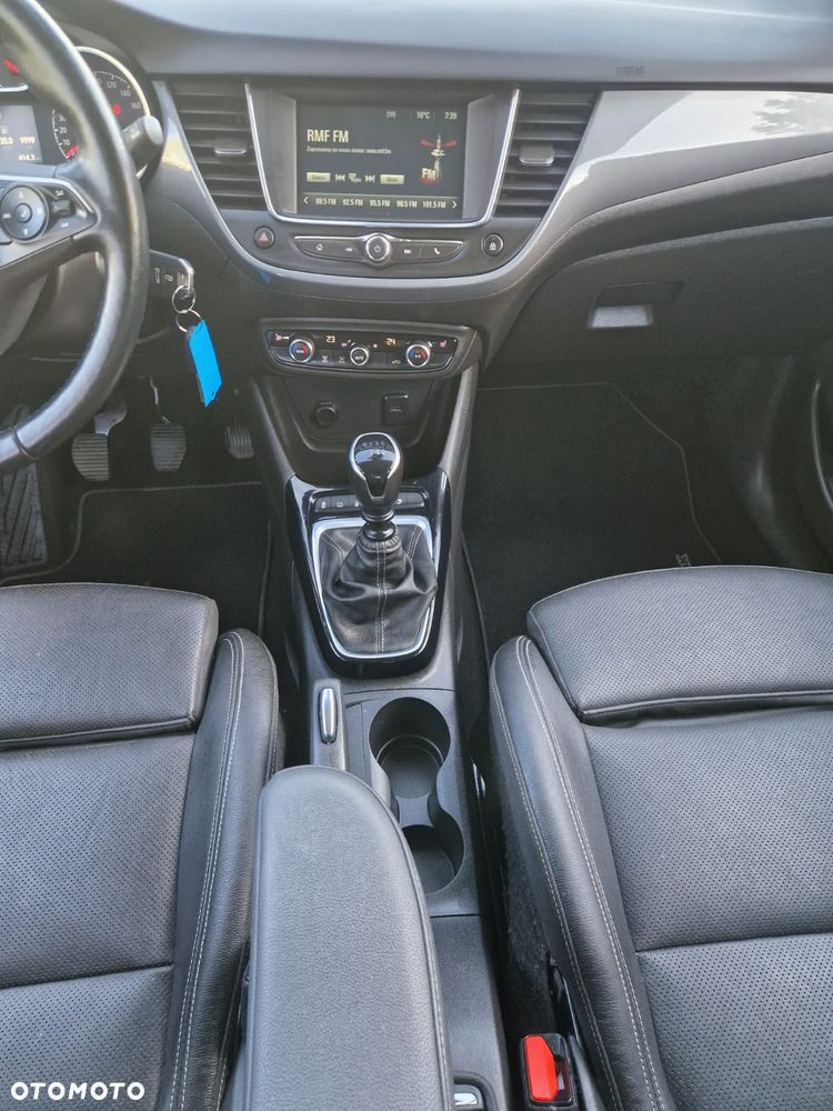 Opel Crossland X - 17