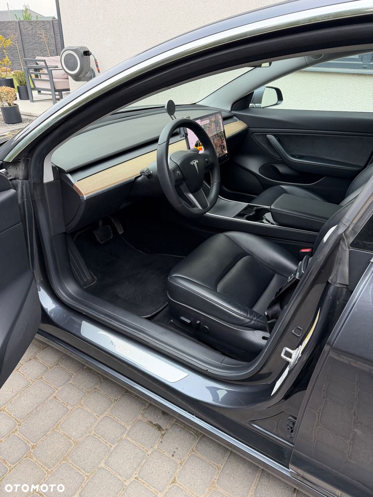 Tesla Model 3 Langstreckenbatterie Allradantrieb Dual Motor - 4